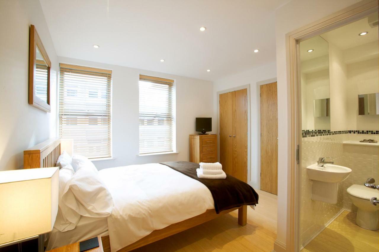 2 Bed 2 Bath At Pelican Hse In Newbury - Free Secure, Allocated Parking Extérieur photo